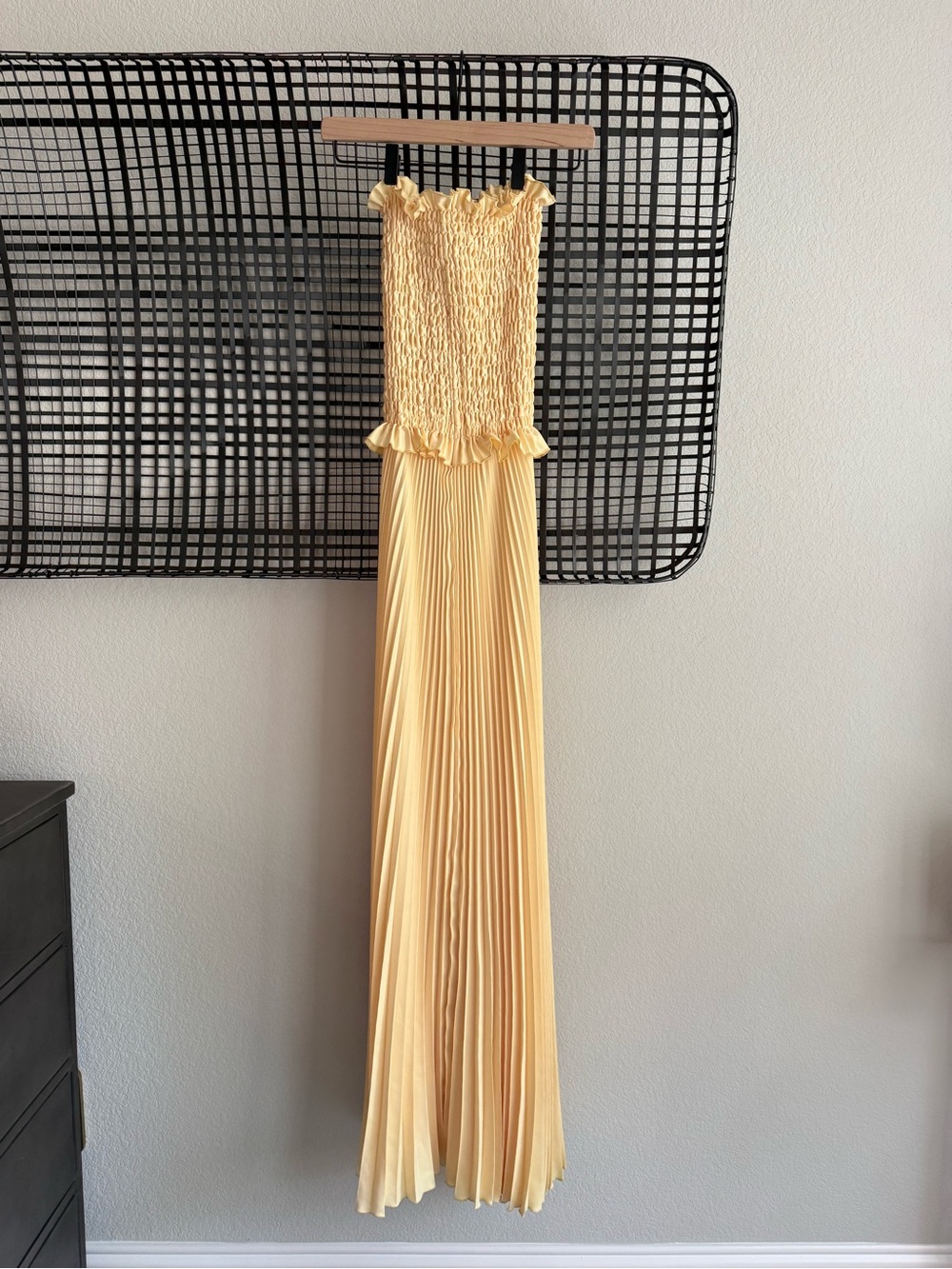 L’Idee Maya Texture Gown - Picture 8 of 8